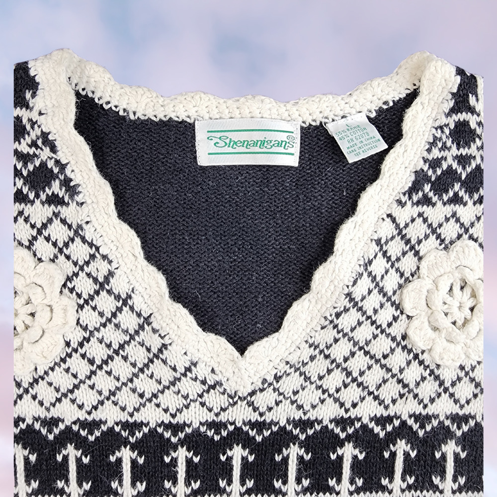 Vtg Shenanigans Black White Frilly Crochet Knit Floral Coquette Twee Sweater L - Picture 4 of 6